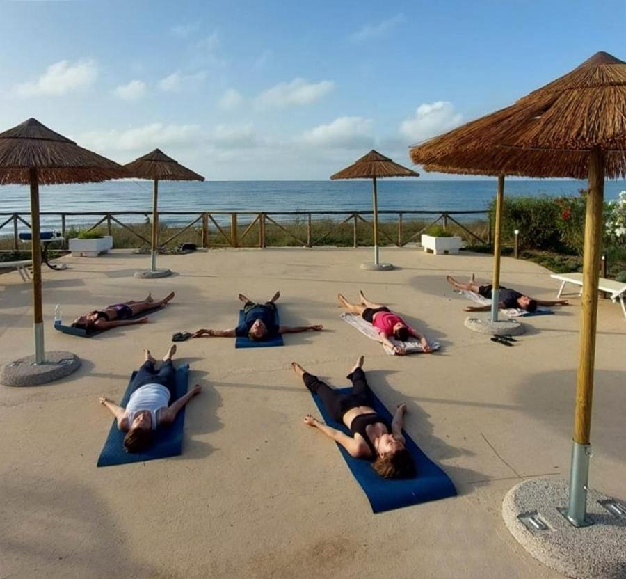 Hotel Mare Pineta Santa Margherita di Pula Buitenkant foto