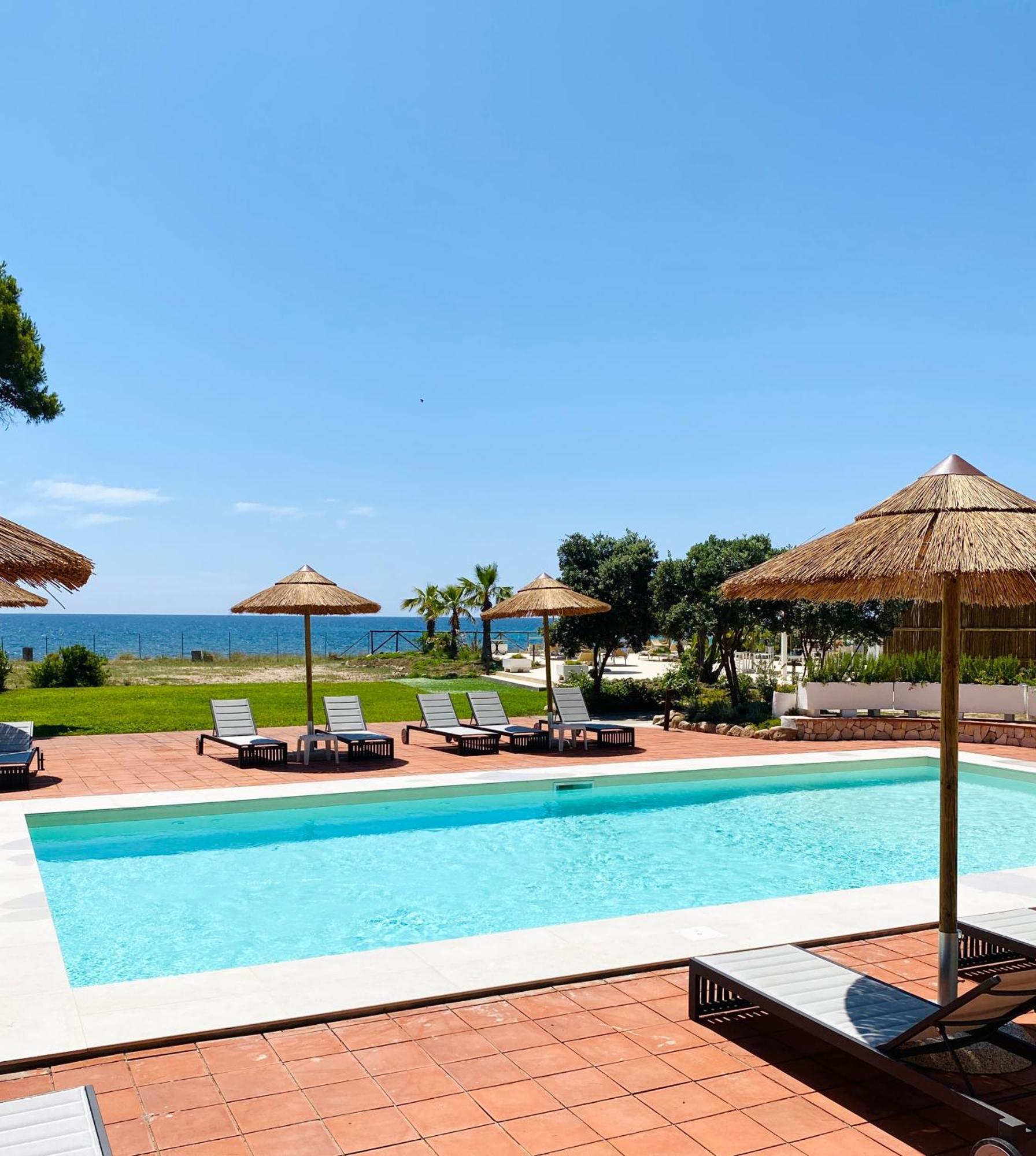 Hotel Mare Pineta Santa Margherita di Pula Buitenkant foto