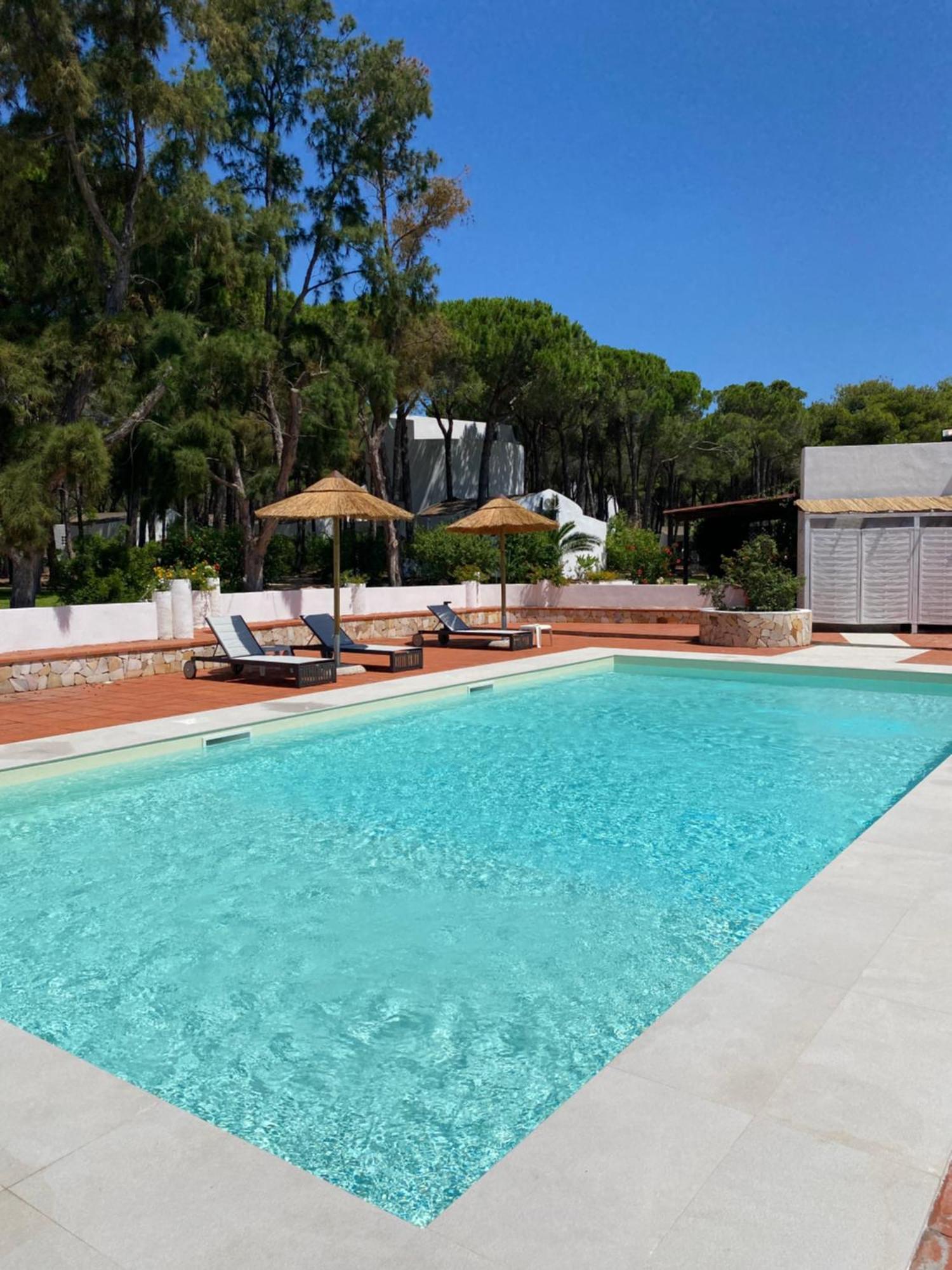 Hotel Mare Pineta Santa Margherita di Pula Buitenkant foto